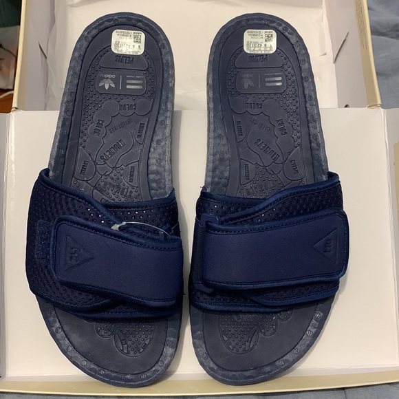Pharrell x adidas Hu. Slides in Night sky - Picture 3 of 4